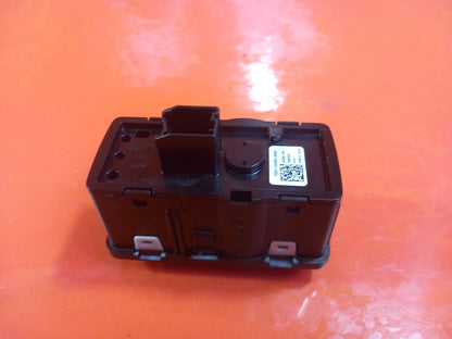 ebay-src:https://i.ebayimg.com/00/s/mtiwmfgxnjaw/z/q4kaaeswvz5qlwde/$_57.jpg