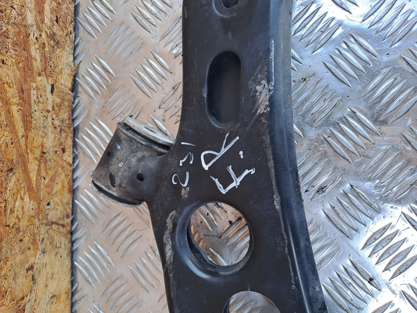 ✅BMW 2 SERIES F45 1.5D LOWER CONTROL ARM FRONT RIGHT 172768 + WARRANTY A231 - Image 3