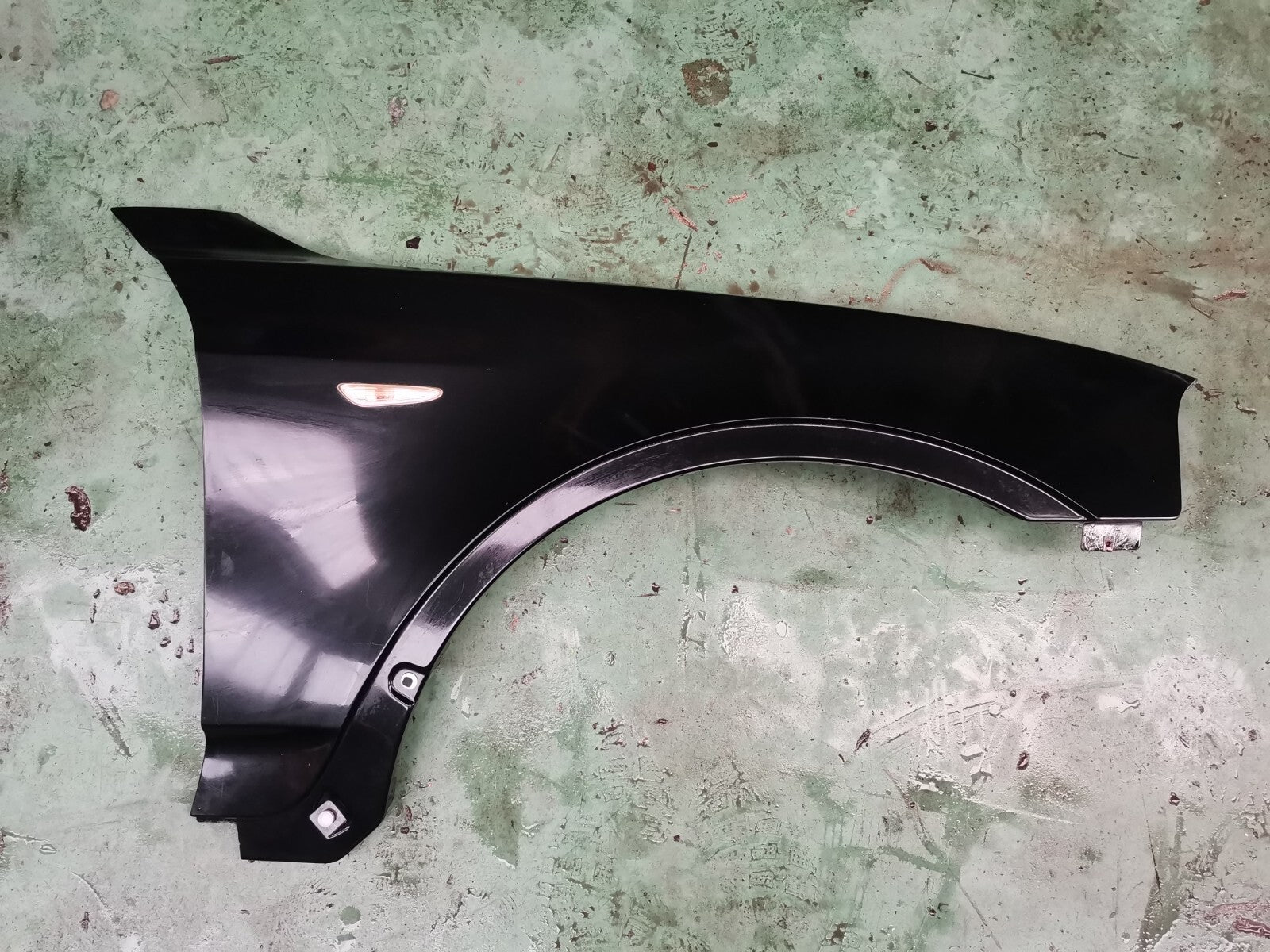 BMW X3 2003 FRONT RIGHT DRIVER SIDE WING - Image 1