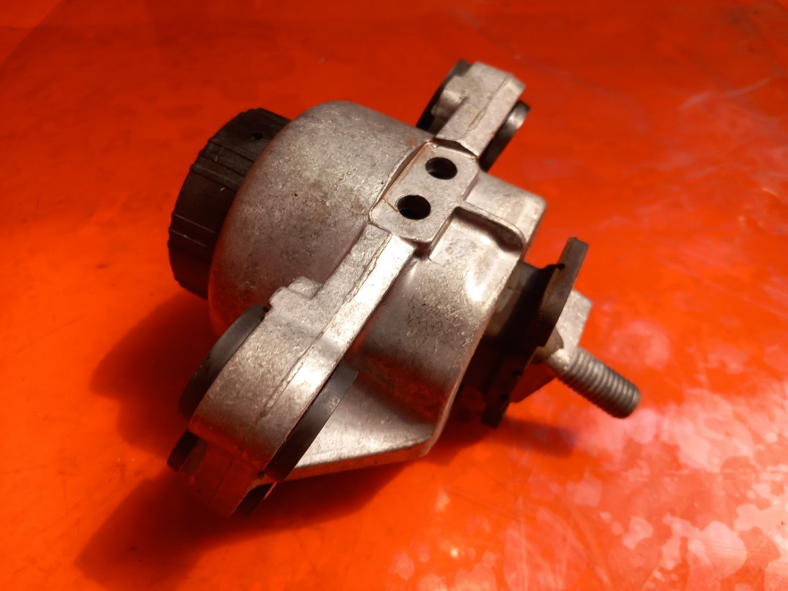 2025 Land Rover Defender L663 Engine Mount  M8B2-6A003-AA Warranty A396 - Image 11