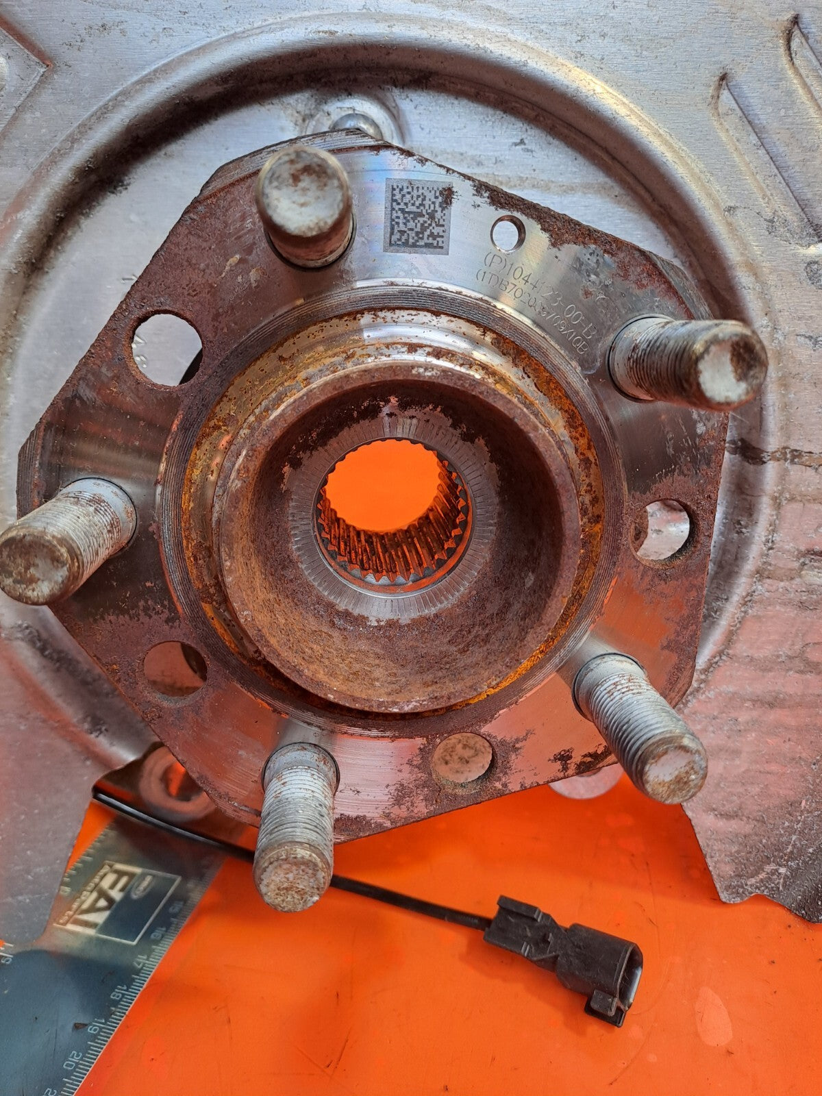 ✅TESLA MODEL 3 LONG RANGE 2020 REAR LEFT HUB SPINDLE & DISC 1044411-00-F A262 - Image 12