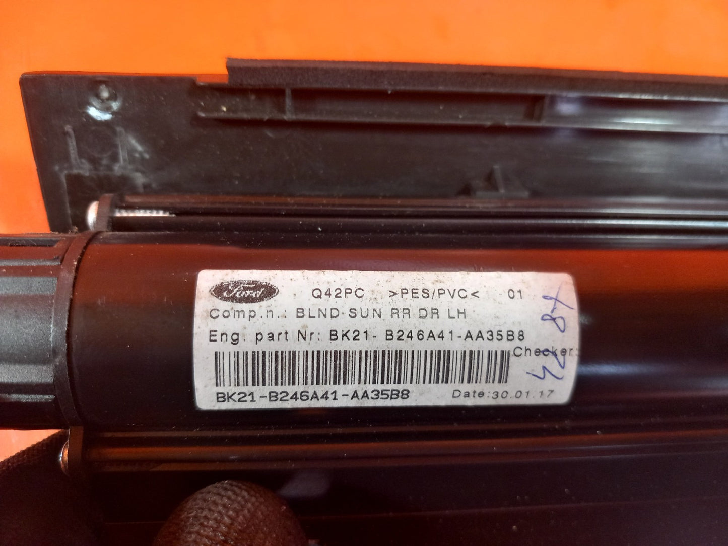 2017 Ford Tourneo Custom Left Side 2nd row Rear Roller Shade BK21-B246A41-AA - Image 10