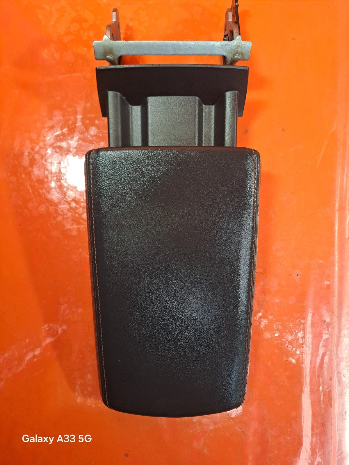 ✅2023 CUPRA FORMENTOR CENTRE CONSOLE ARMREST + WARRANTY A336 - Image 3