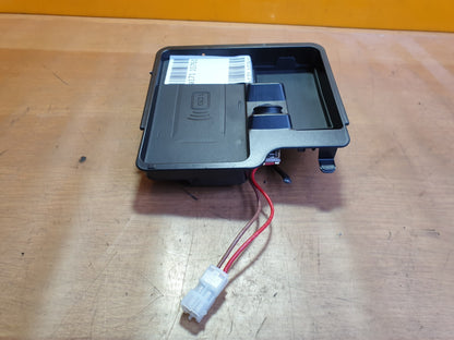 ✅2023 BMW Z4 G29 SDRIVE20i 2.0P WIRELESS CHARGING TRAY 6809005 + WARRANTY A171 - Image 5