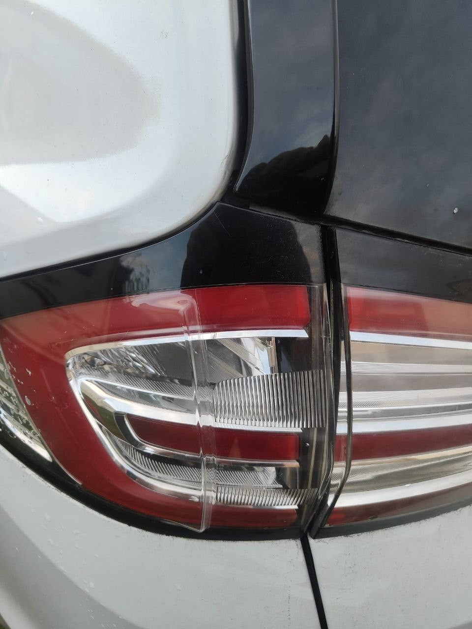 ✅FORD GALAXY ZETEC 2.0 DIESEL 2019 REAR LEFT OUTER TAIL LIGHT Warranty A345 - Image 3