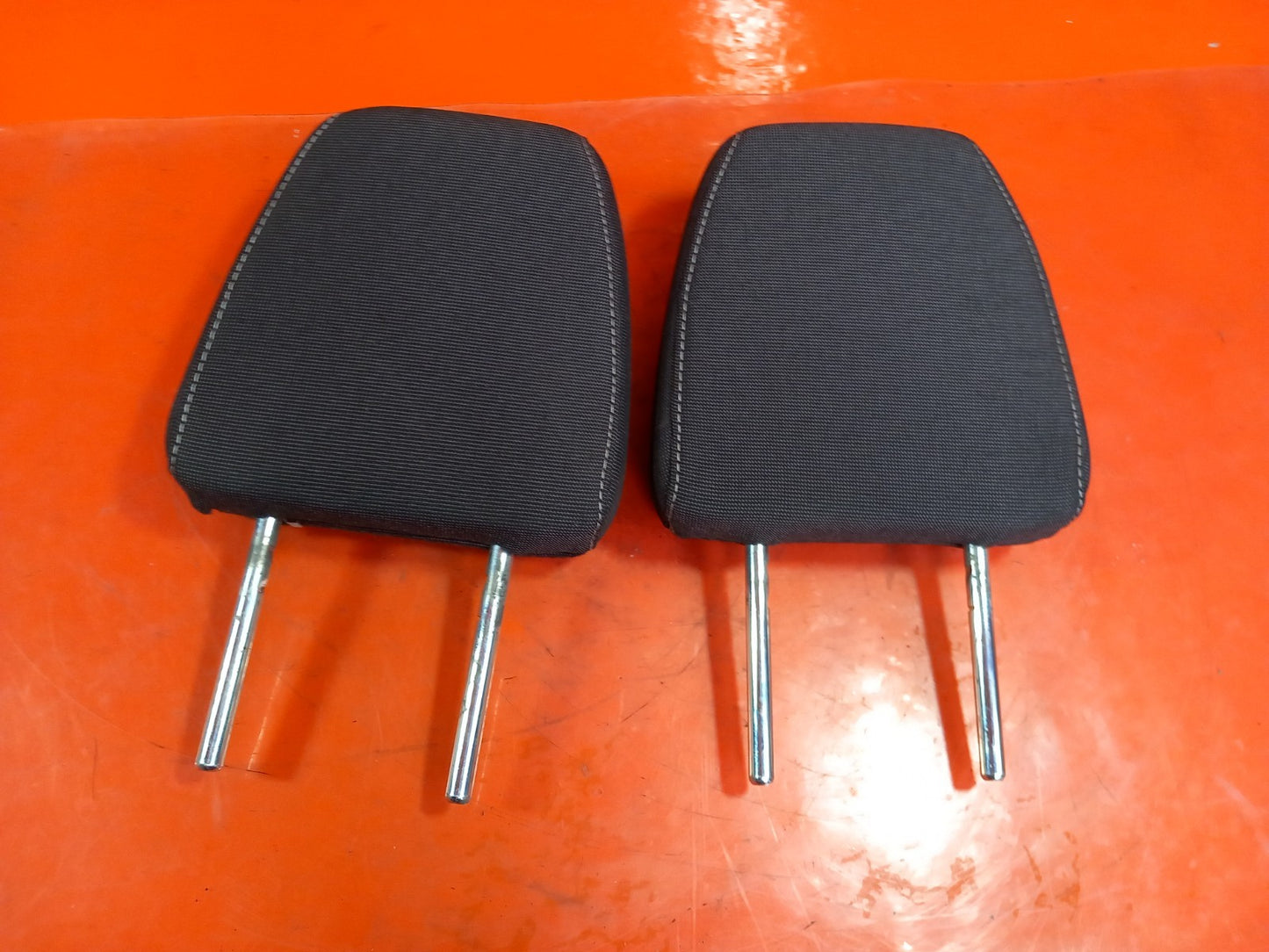 Ford Tourneo Custom 2.2 Diesel 2016 Front Headrests Pair Cloth Warranty A411 - Image 6