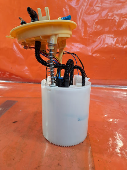 ✅VW GOLF R-LINE MK8 2.0 DIESEL 2020 FUEL PUMP SENDER UNIT 5Q0919050BC Warranty - Image 1