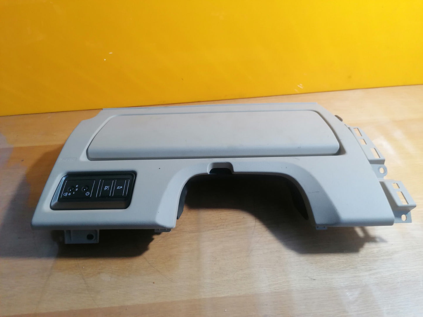 ✅Range Rover Evoque L538 2018 Right Driver Side Knee Abag BJ32-042A00-AC A108 - Image 4