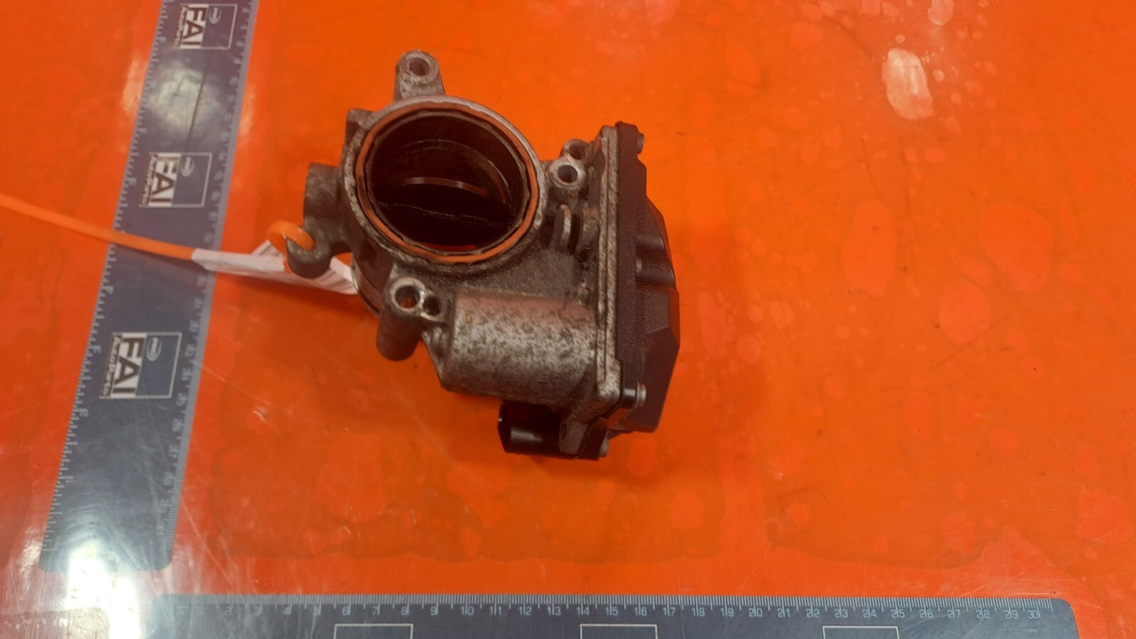 Audi A5 S Line 2.0 Diesel 2012 THROTTLE BODY 03L128063R Warranty A218 - Image 3