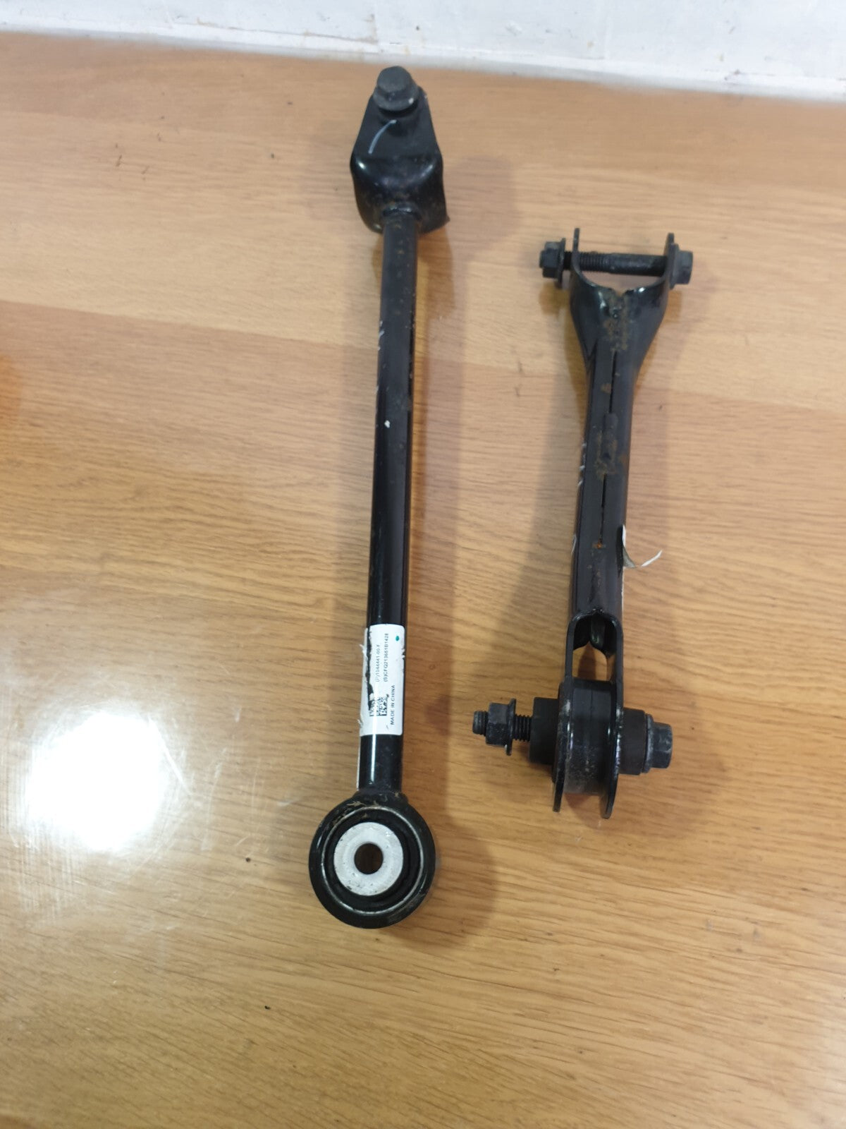✅2022 TESLA MODEL Y REAR RIGHT CONTROL ARMS 1188421-00-A 1044441-00-F + WARRANTY - Image 5