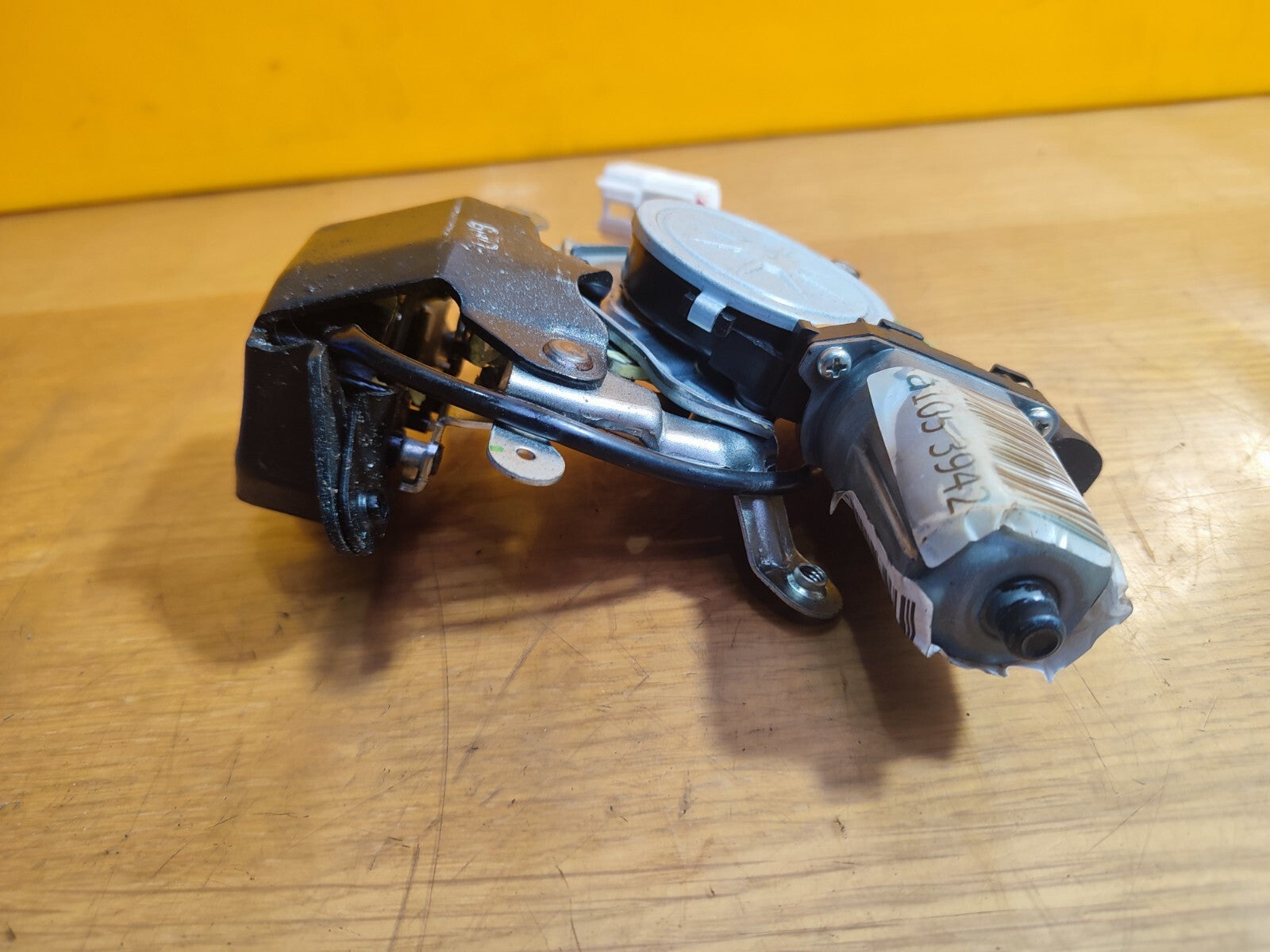 ✅MITSUBISHI OUTLANDER 2.0 PETROL 2017 REAR TAILGATE LOCK MOTOR ACTUATOR A105 - Image 5