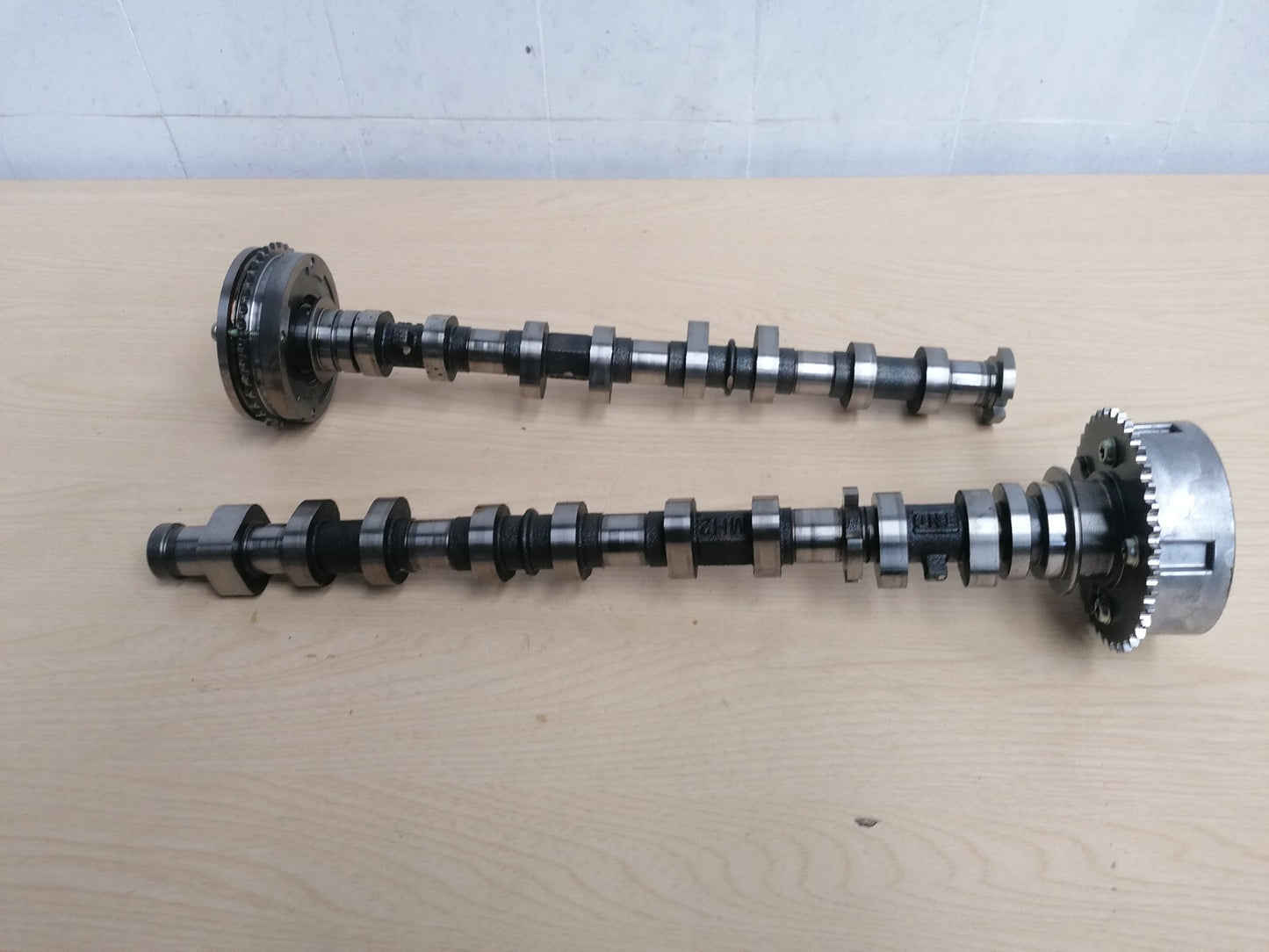 TOYOTA C-HR HYBRID 2020 PAIR OF CAMSHAFTS 13050-25010 Warranty A016 - Image 11