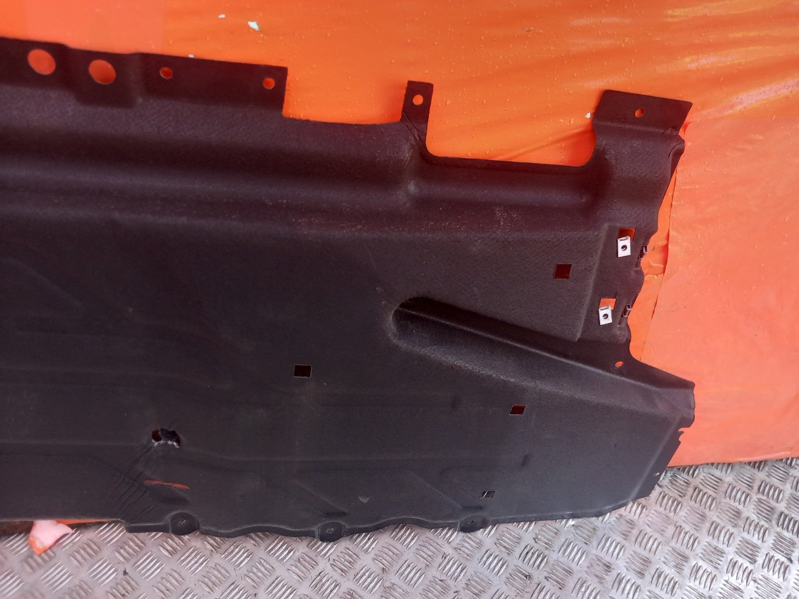 Land Rover Defender L663 3.0 Diesel 2025 Floor Pan Splash Shield Left Side A396 - Image 5