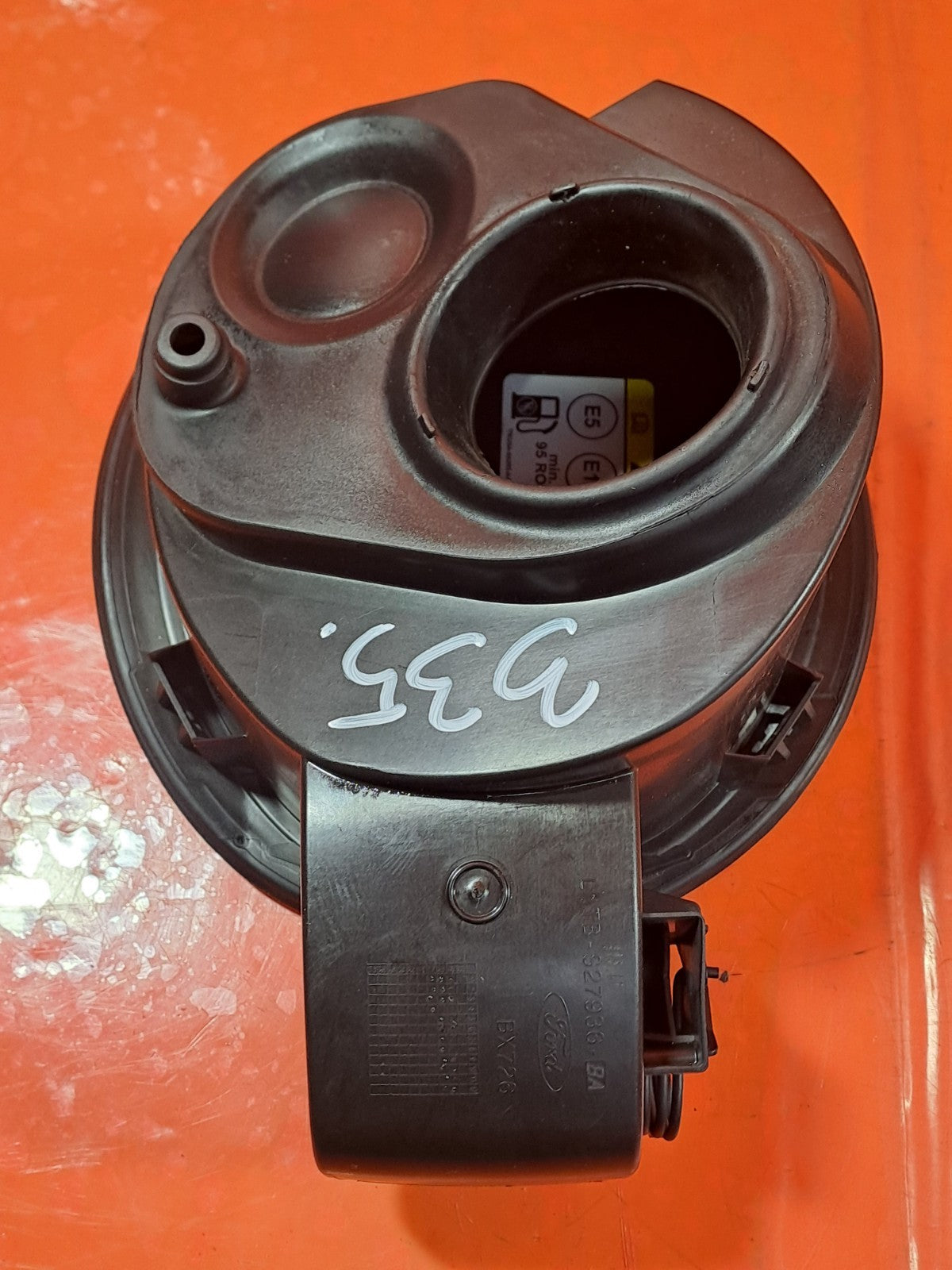 ebay-src:https://i.ebayimg.com/00/s/mtywmfgxmjaw/z/dmiaaeswzahpbmiq/$_57.jpg