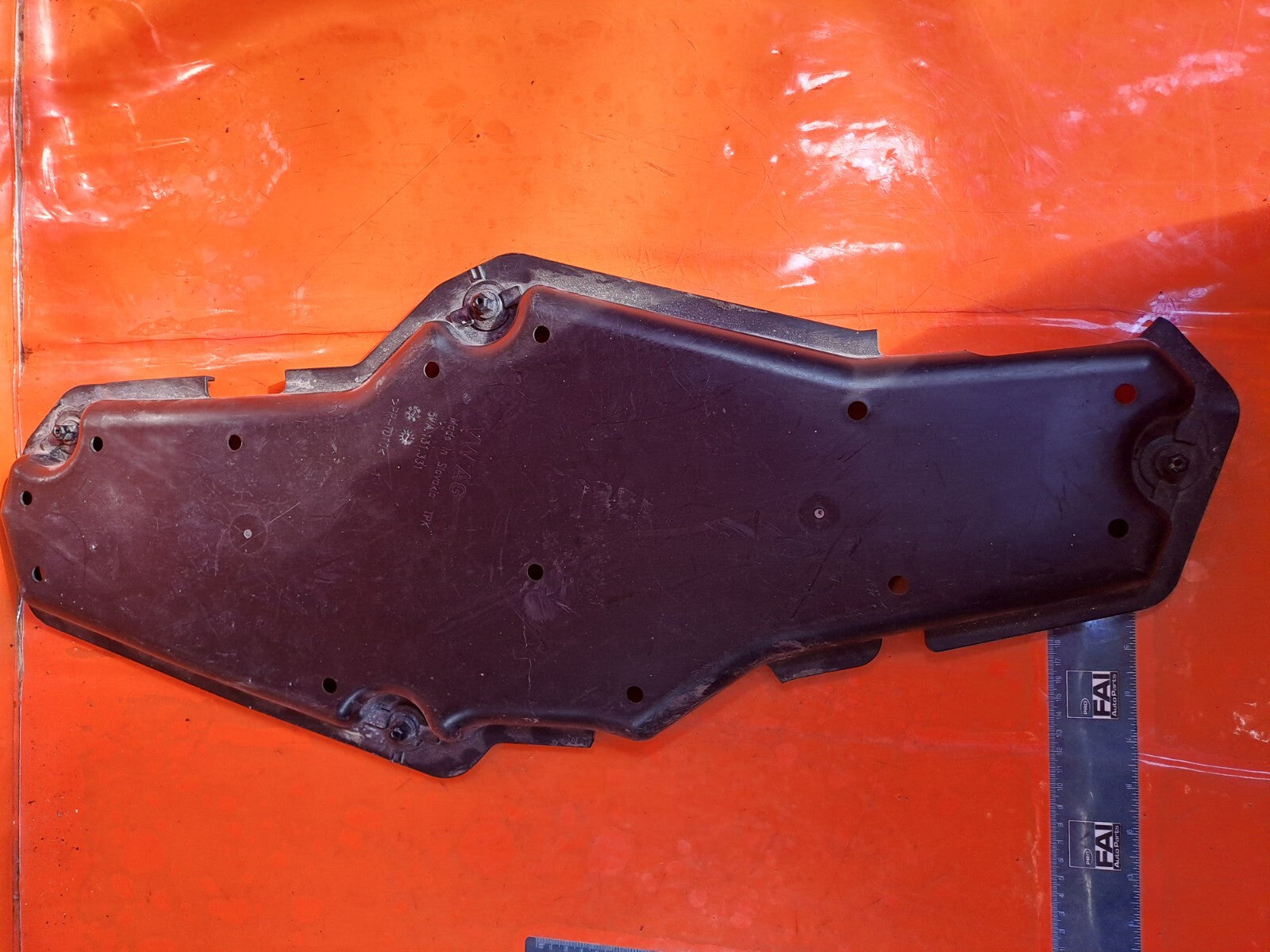 ✅VW GOLF MK8 2.0 DIESEL 2020 ADBLUE TANK COVER 5WA131331 + WARRANTY A001 - Image 4
