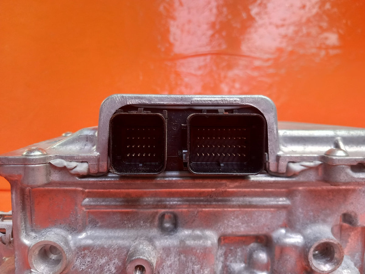 ebay-src:https://i.ebayimg.com/00/s/mtiwmfgxnjaw/z/0pgaaeswe-pqgtsu/$_57.jpg