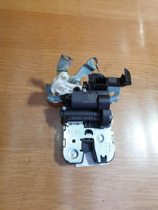 ✅AUDI A3 S LINE 1.4 PETROL 2021 TAILGATE BOOT LOCK MECHANISM 8W9827505C Warranty - Image 1