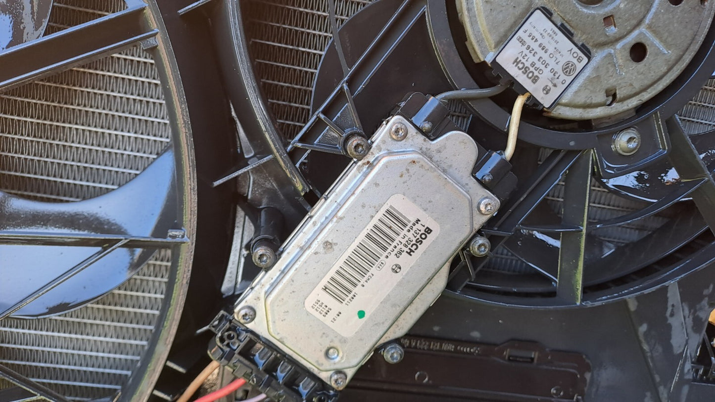 ebay-src:https://i.ebayimg.com/00/s/otawwde2mda=/z/okgaaoswewvna4m-/$_57.jpg