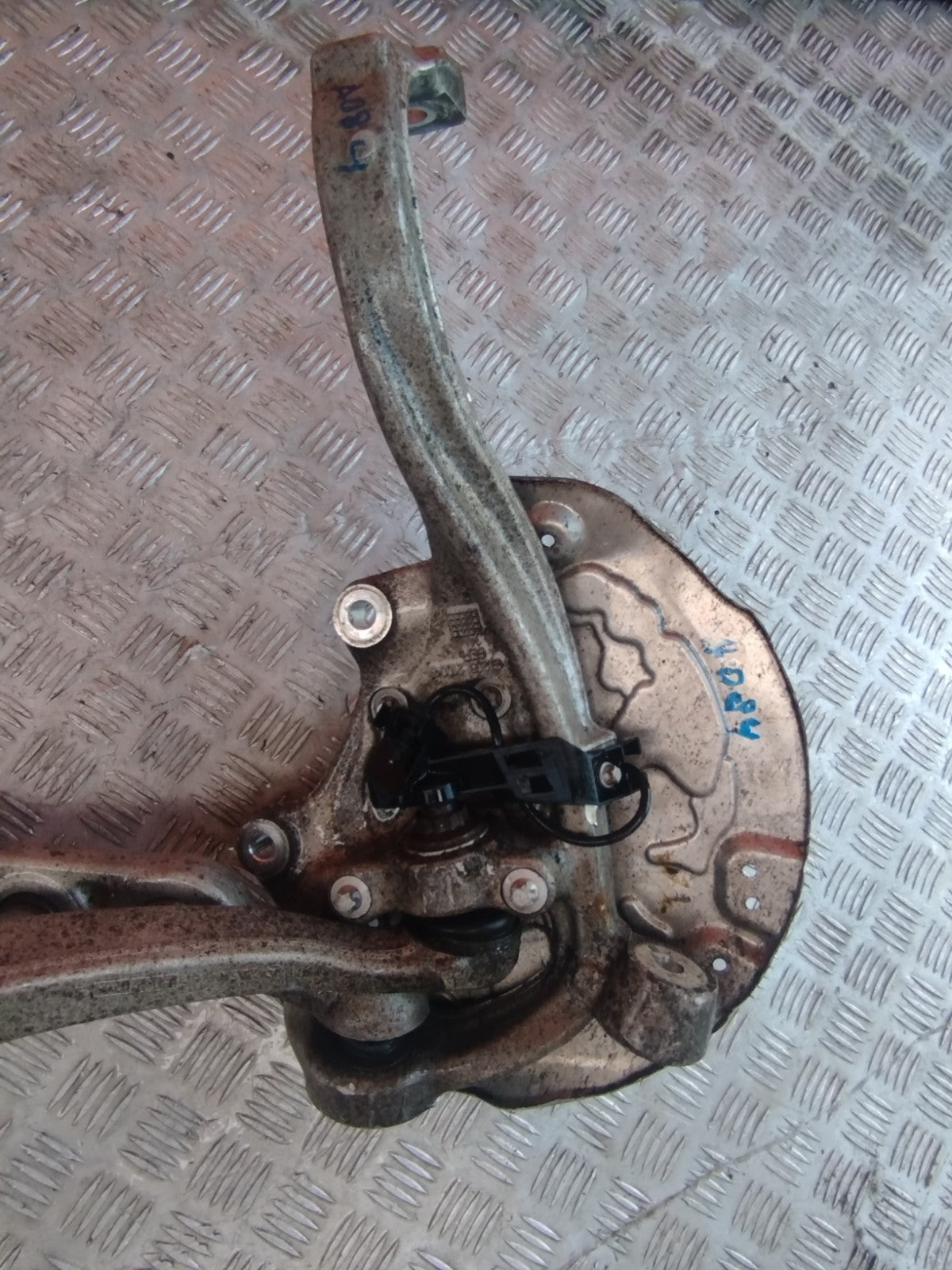 Mercedes W205 C220 2.1 Diesel 2014 Front Left Wheel Hub 2052100 Warranty A084 - Image 10
