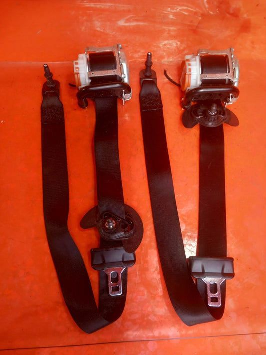 Mercedes W177 A180 Sport 1.5 Diesel 2019 Front Left and Right Seat Belt Warranty - Image 2