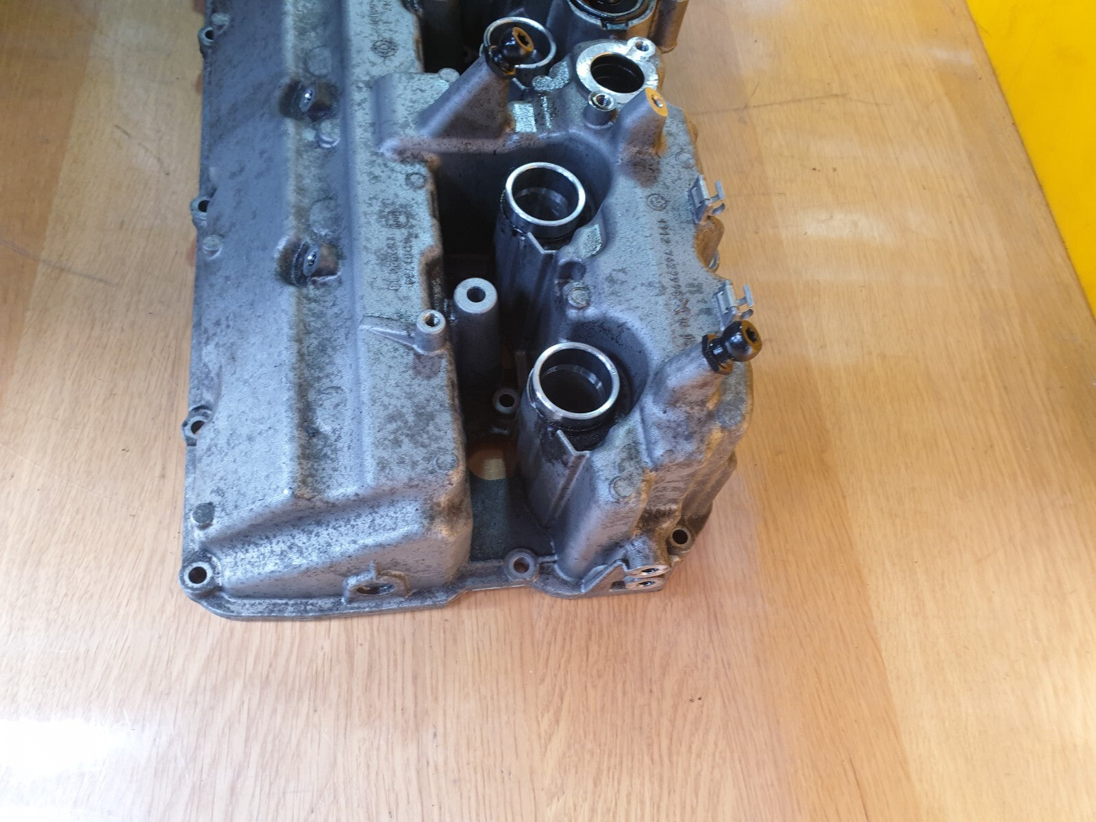 ✅2014 BMW 5 SERIES F11 4.4P ENGINE ROCKER VALVE COVER LEFT SIDE 7629995 - Image 5