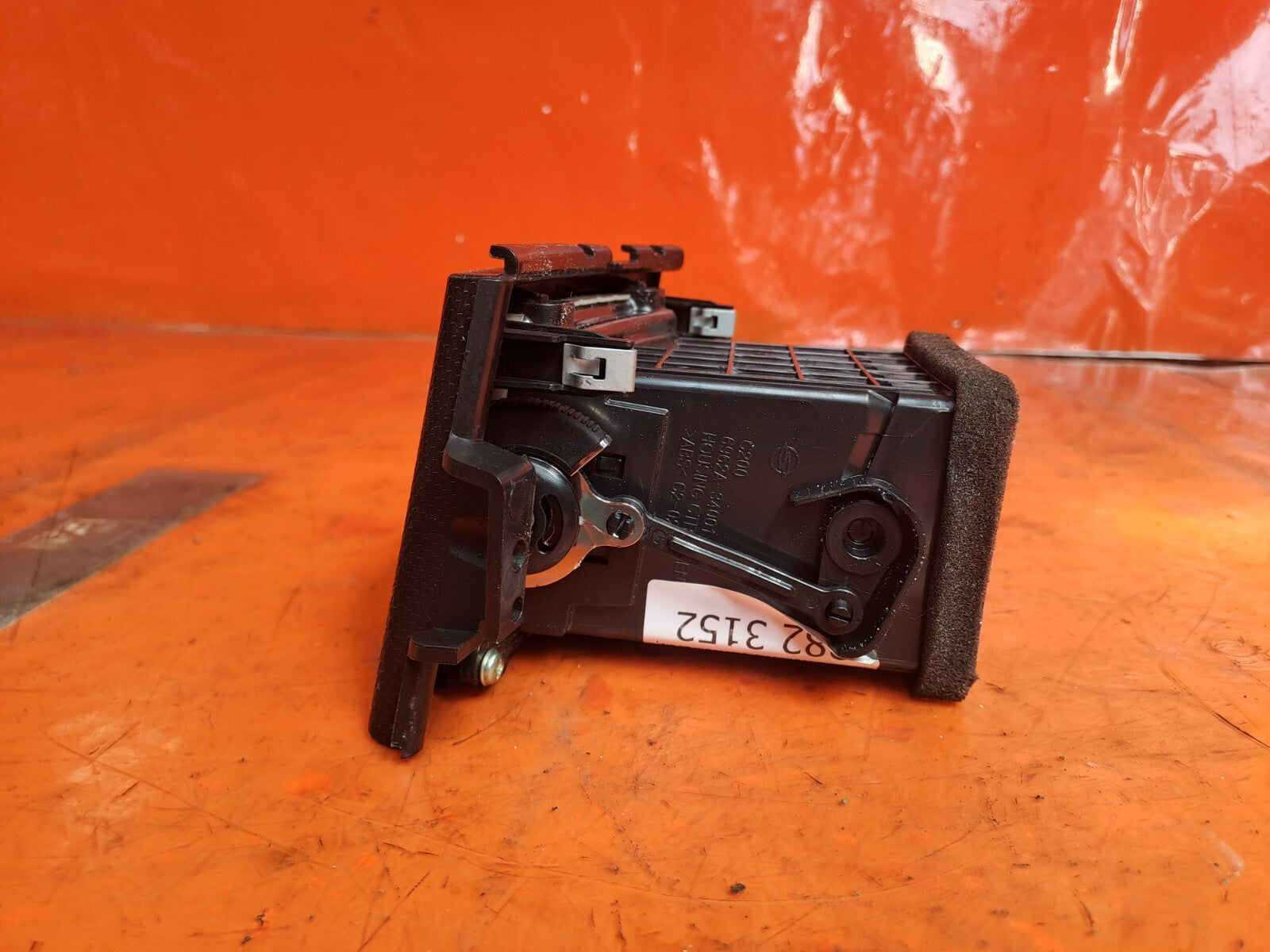 ✅Ssangyong Korando S 2013 2.0 Diesel Front Right Air Vent 6962A-34001 Warranty - Image 7