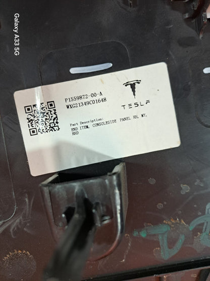 ✅2022 TESLA MODEL Y RIGHT CENTER CONSOLE TRIM 1559872-00-A + WARRANTY A172 - Image 4