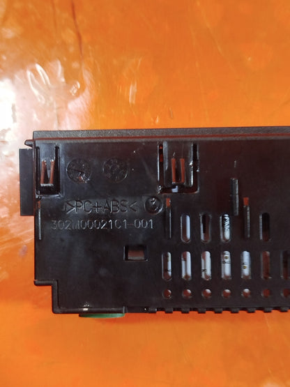 ✅VW GOLF R-LINE MK8 1.5 PETROL 2021 DOUBLE USB PORT SOCKET 5NA035736 A349 - Image 3