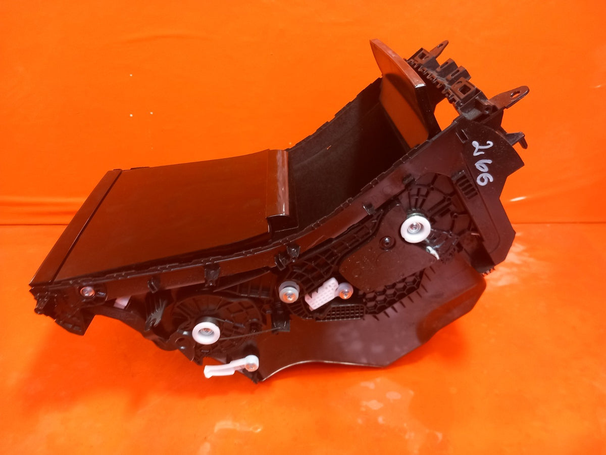 ebay-src:https://i.ebayimg.com/00/s/mtiwmfgxnjaw/z/5wmaaeswiwpqvoj~/$_57.jpg
