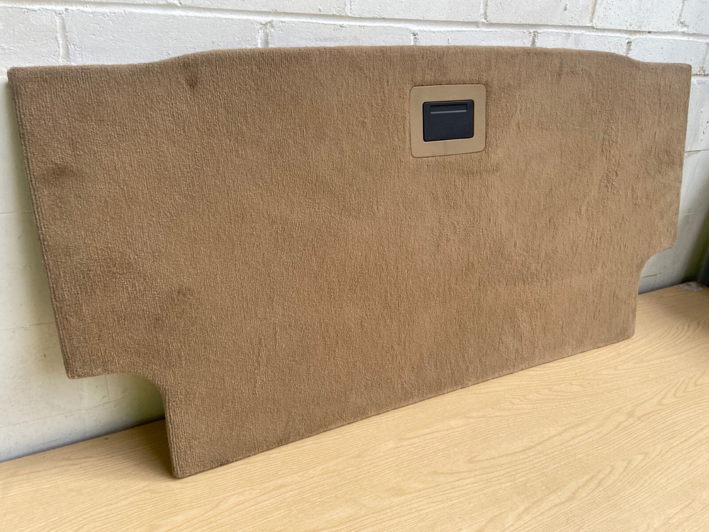 2011 BMW 318D E90 2.0 DIESEL BOOT FLOOR CARPET Warranty A033 - Image 2