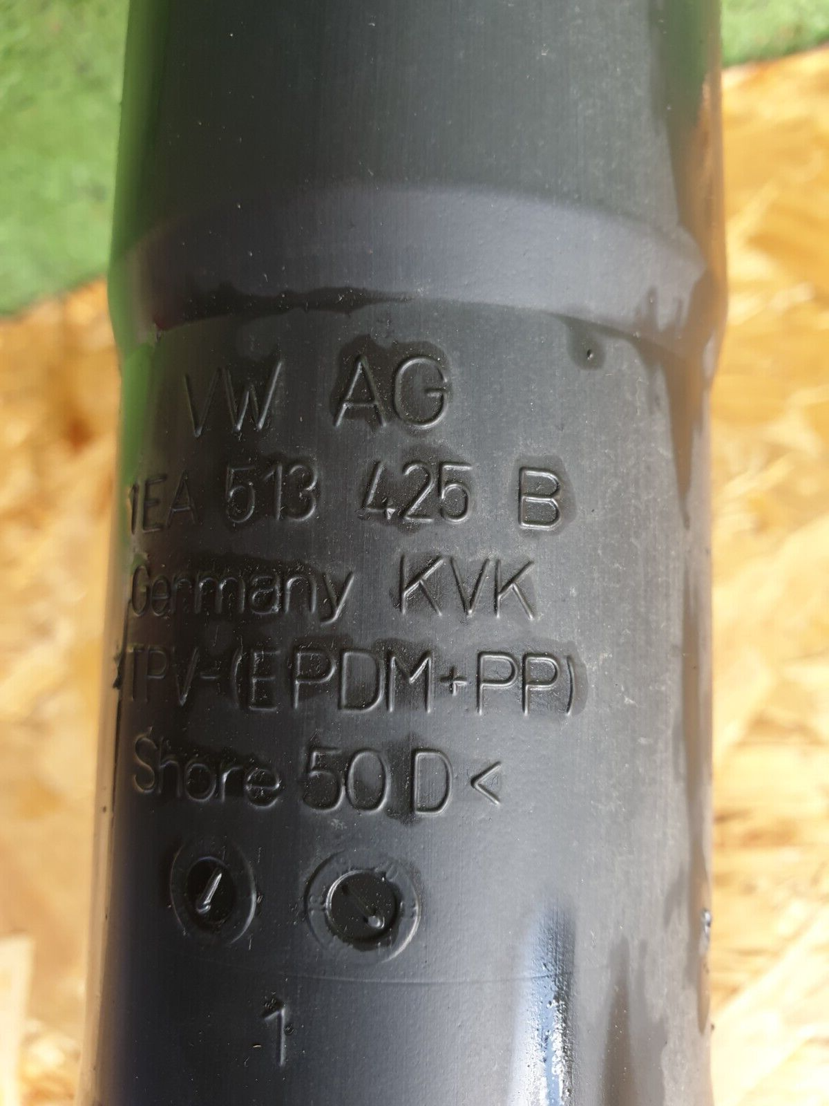 CUPRA BORN V2 Ev 2023 REAR LEFT SHOCK ABSORBER 1EA513425B 1EA513423G Warranty - Image 6