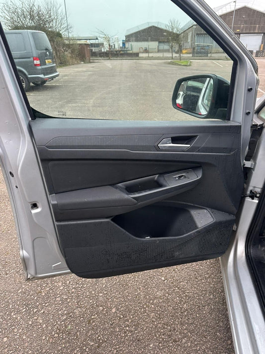 ✅2024 FORD TOURNEO CONNECT FRONT LEFT DOOR CARD PANEL + WARRANTY A366 - Image 1