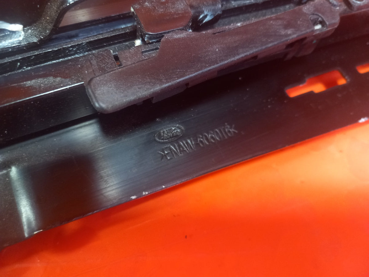 2025 Land Rover Defender L663 Panoramic Roof Rail 883835712RH Warranty A396 - Image 8