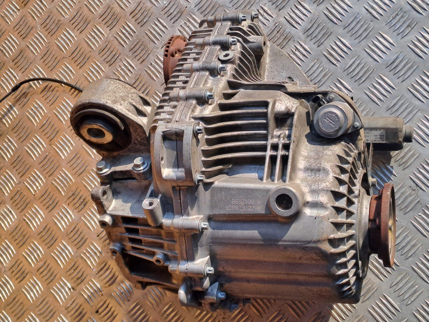 ebay-src:https://i.ebayimg.com/00/s/mtiwmfgxnjaw/z/bvqaaoswbmbof0m8/$_57.jpg