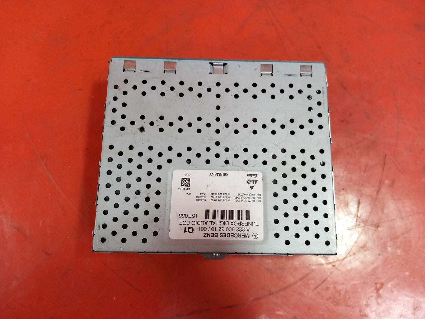 Mercedes C200 W205 AMG 2.0 Petrol 2015 Dab Digital Radio Head Unit A2229003210 - Image 3