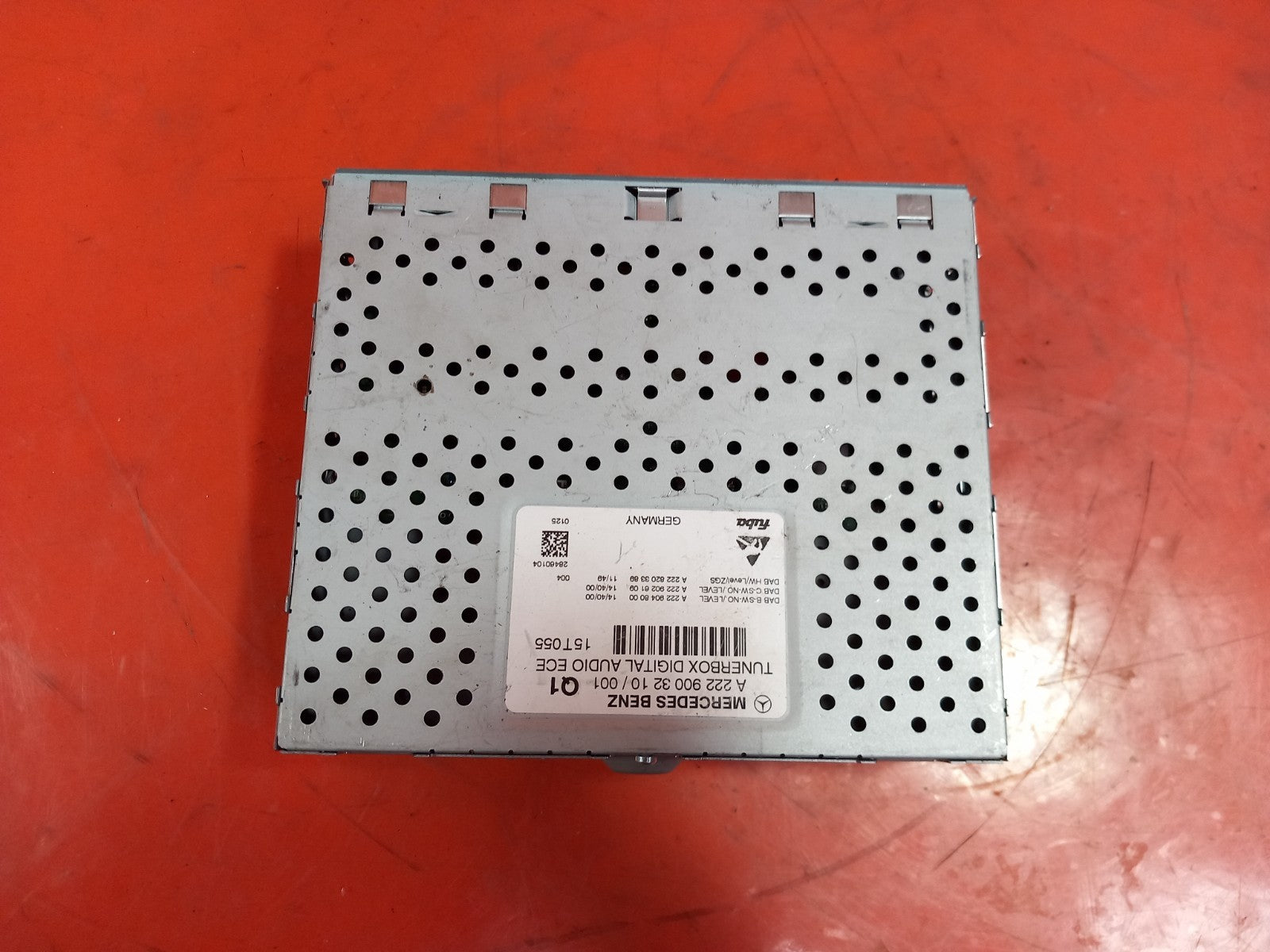 Mercedes C200 W205 AMG 2.0 Petrol 2015 Dab Digital Radio Head Unit A2229003210 - Image 3