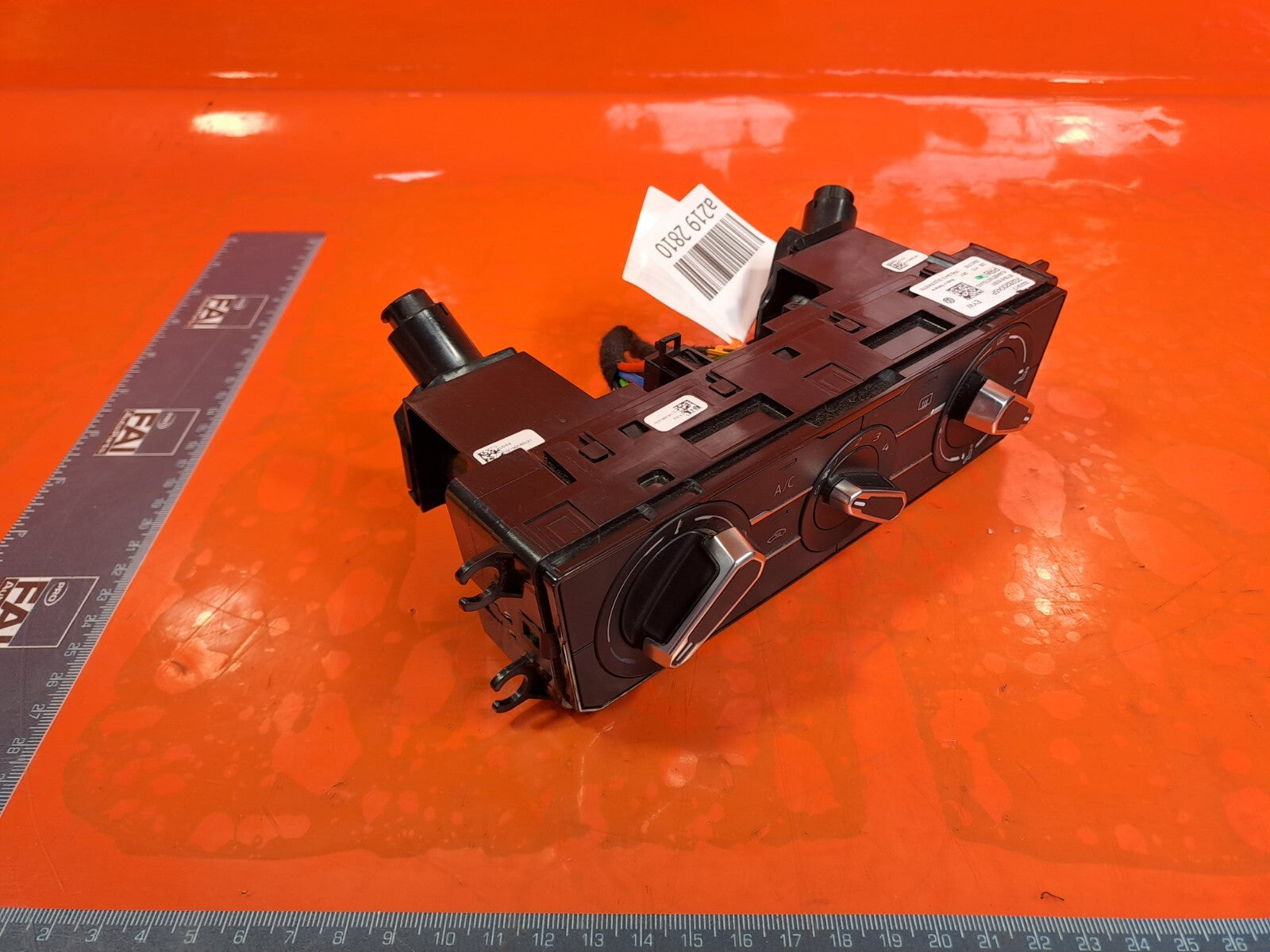 ebay-src:https://i.ebayimg.com/00/s/mtiwmfgxnjaw/z/swkaaoswqo9m-u7f/$_57.jpg