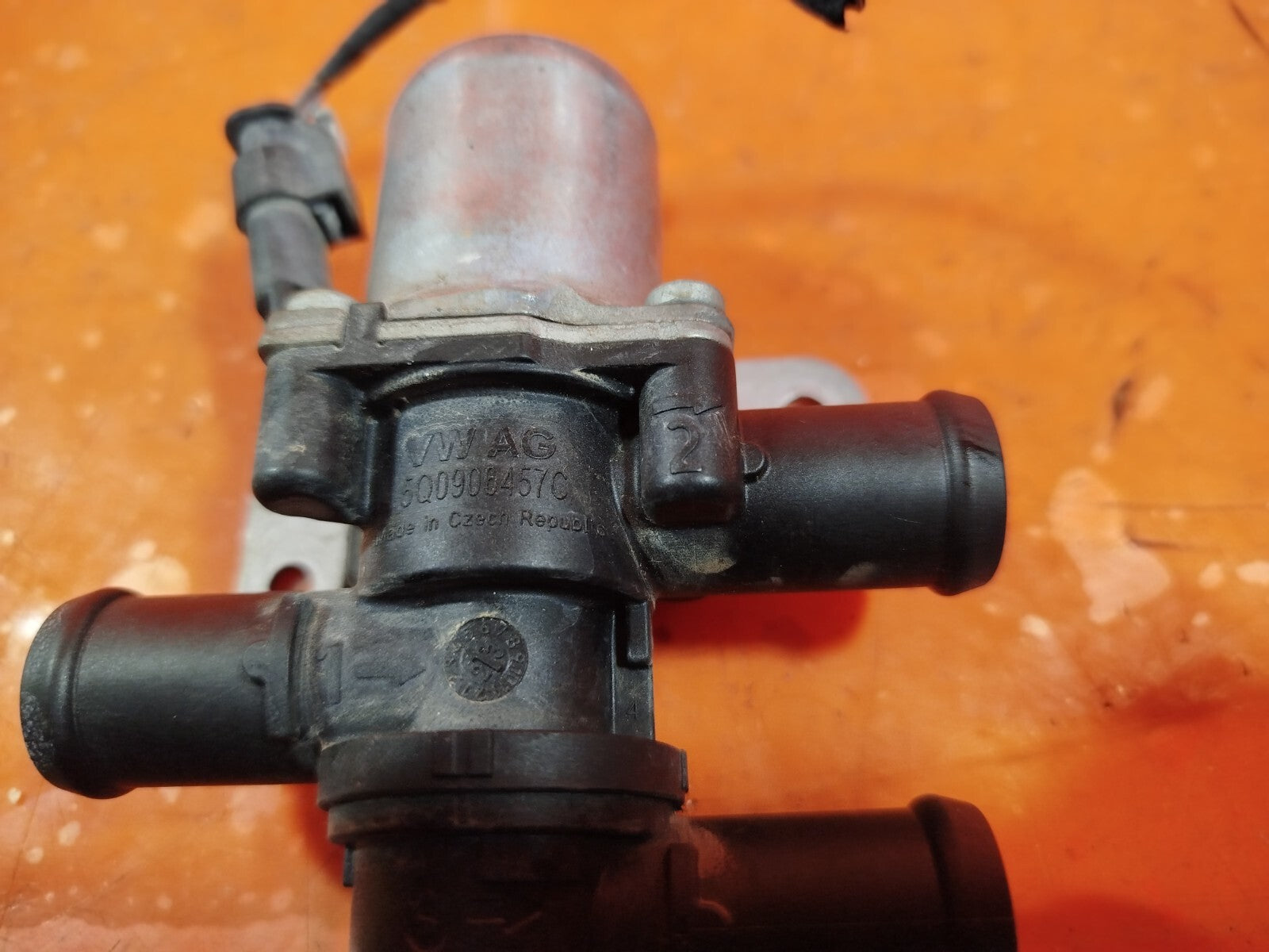 ✅CUPRA BORN V2 Ev 2023 Water Cooler Valve 5Q0906457C Warranty A272 - Image 9