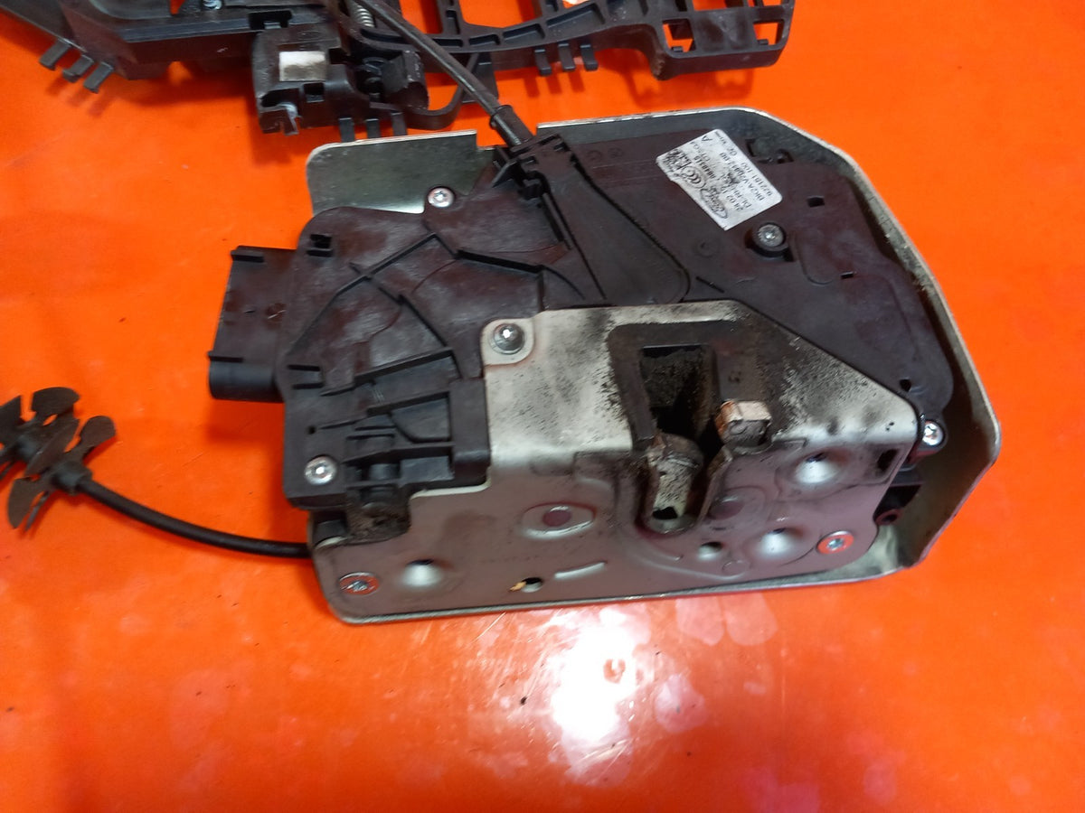 2015 Ford Transit Custom Right Sliding Door Lock BK21-V26418-AB Warranty A413 - Image 8