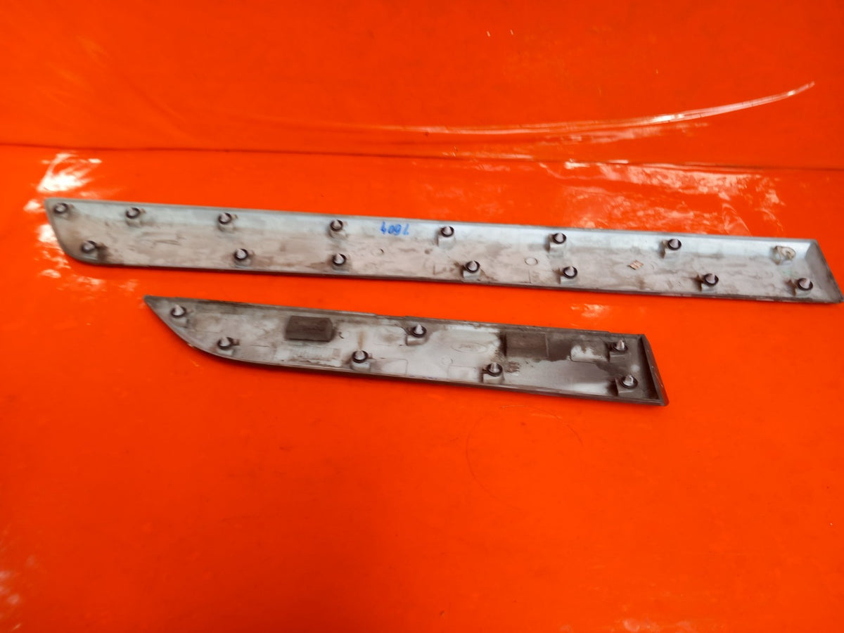 Ford Transit Custom 2.0 Diesel 2016 Left Side Body Moulding Pair Grey A409 - Image 5