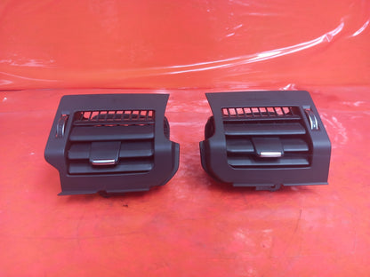 2025 Land Rover Defender L663 Dash Air Vent Pair Left Right N8B2-046B30-BA A396 - Image 2