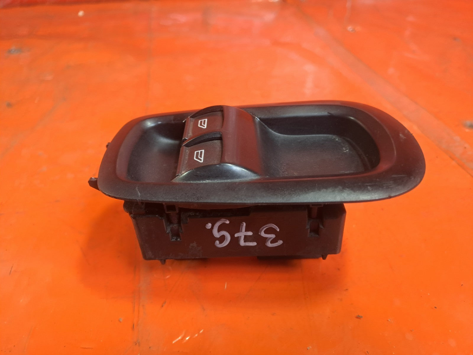 ✅Ford Transit Custom 2.2 Diesel 2014 Front Right Door Window Switch BK2T14A132BC - Image 4