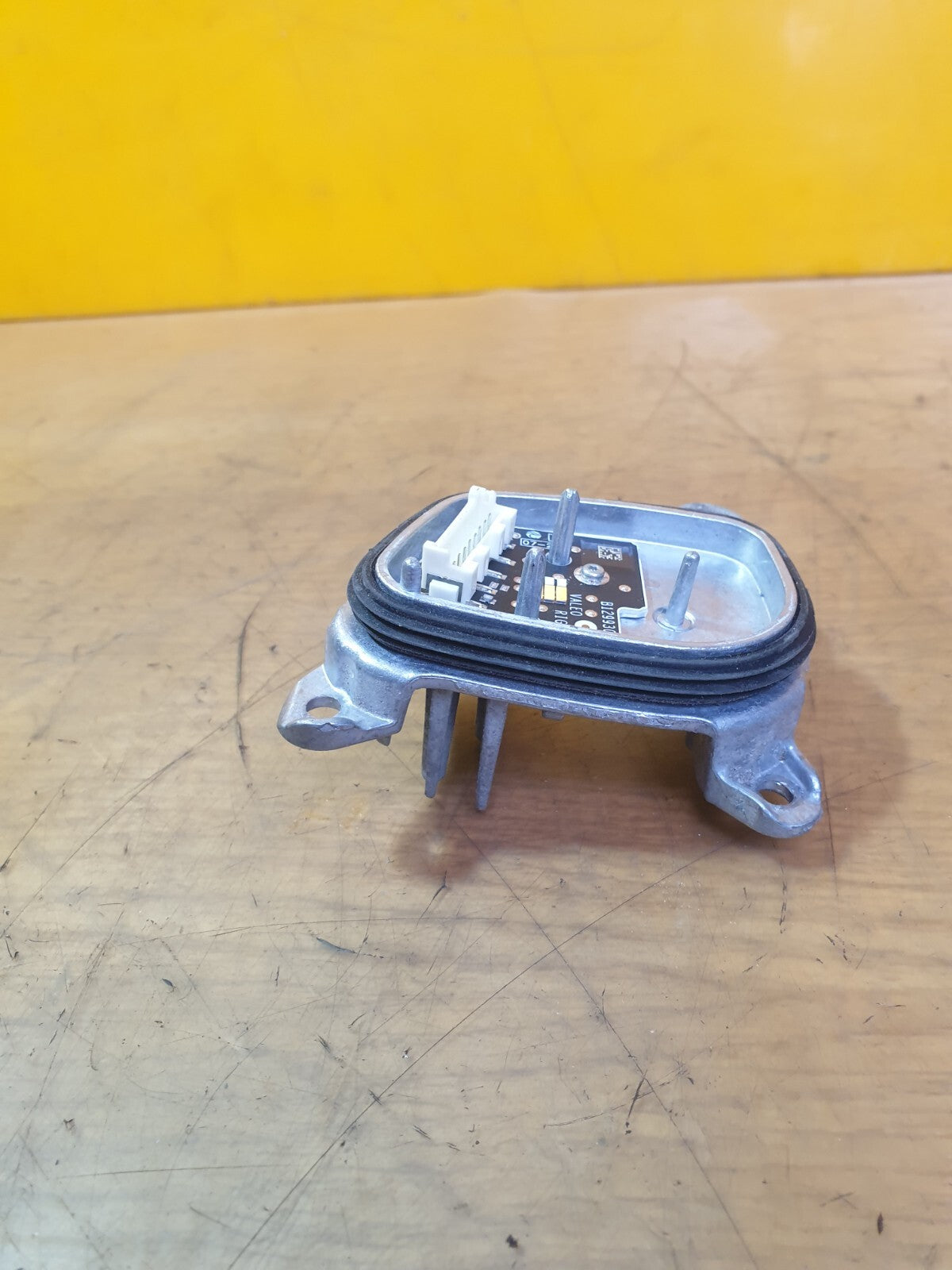 ebay-src:https://i.ebayimg.com/00/s/mtywmfgxmjaw/z/x9uaaoswfwtmoigp/$_57.jpg