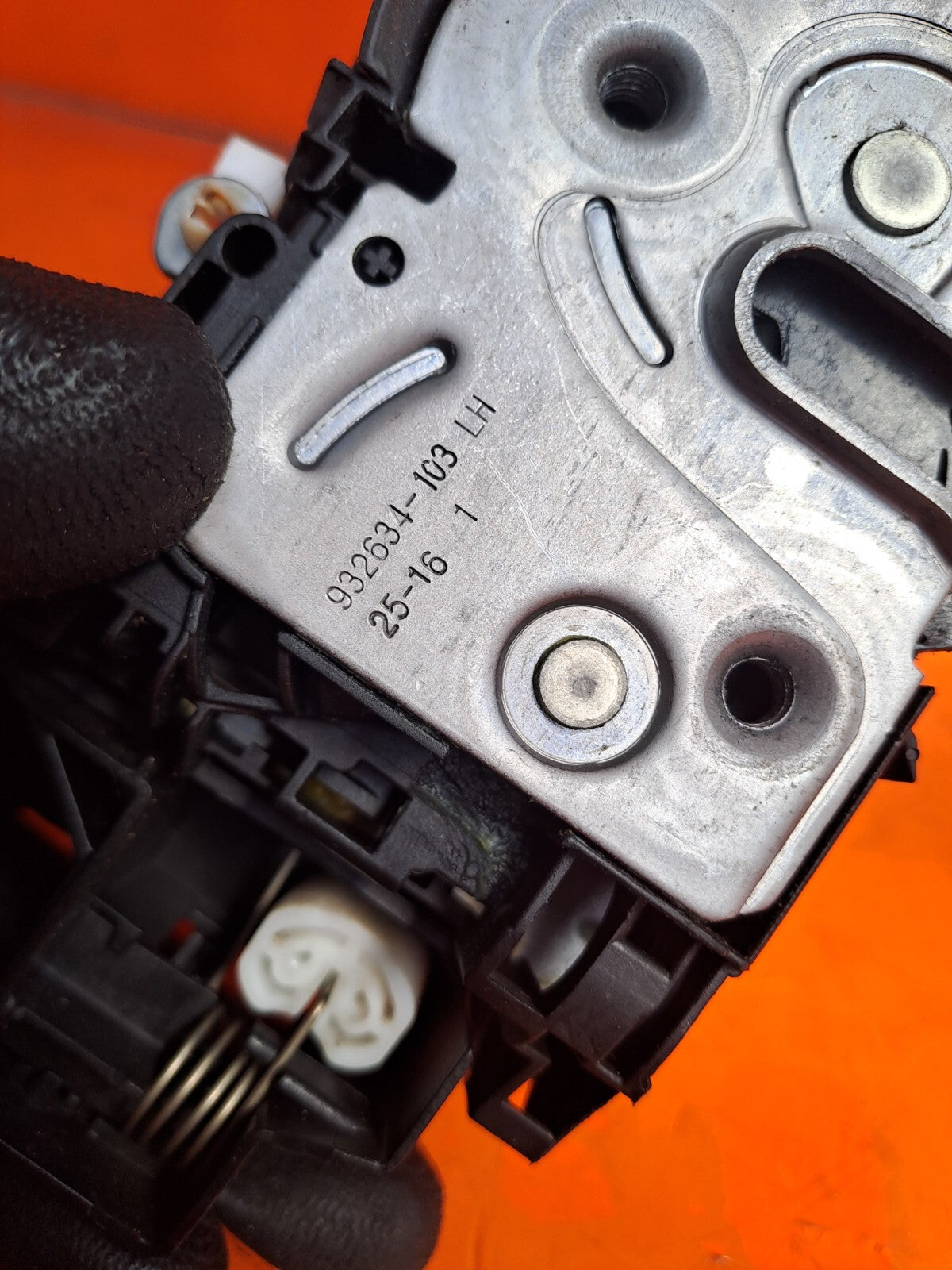 ebay-src:https://i.ebayimg.com/00/s/mtywmfgxmjaw/z/bxgaaoswwcloghmu/$_57.jpg