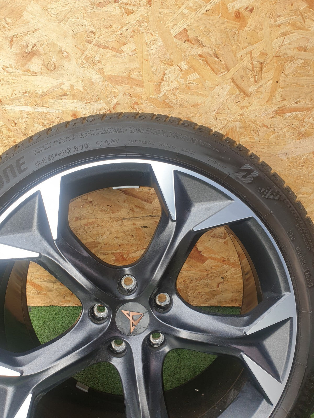 2023 CUPRA FORMENTOR 1.4P HYBRID ALLOY WHEEL & TYRE 245/40 R19 + WARRANTY A173 - Image 6