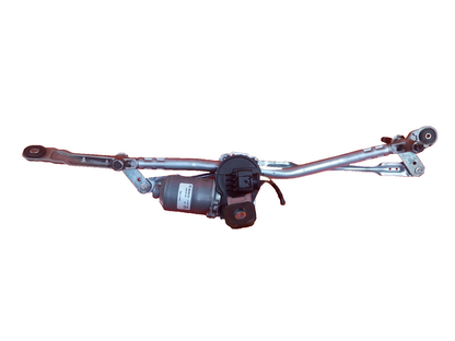 BMW F40 116D 1.5 Diesel 2021 Front Wiper Motor and Linkage 7453954 A365 - Image 1
