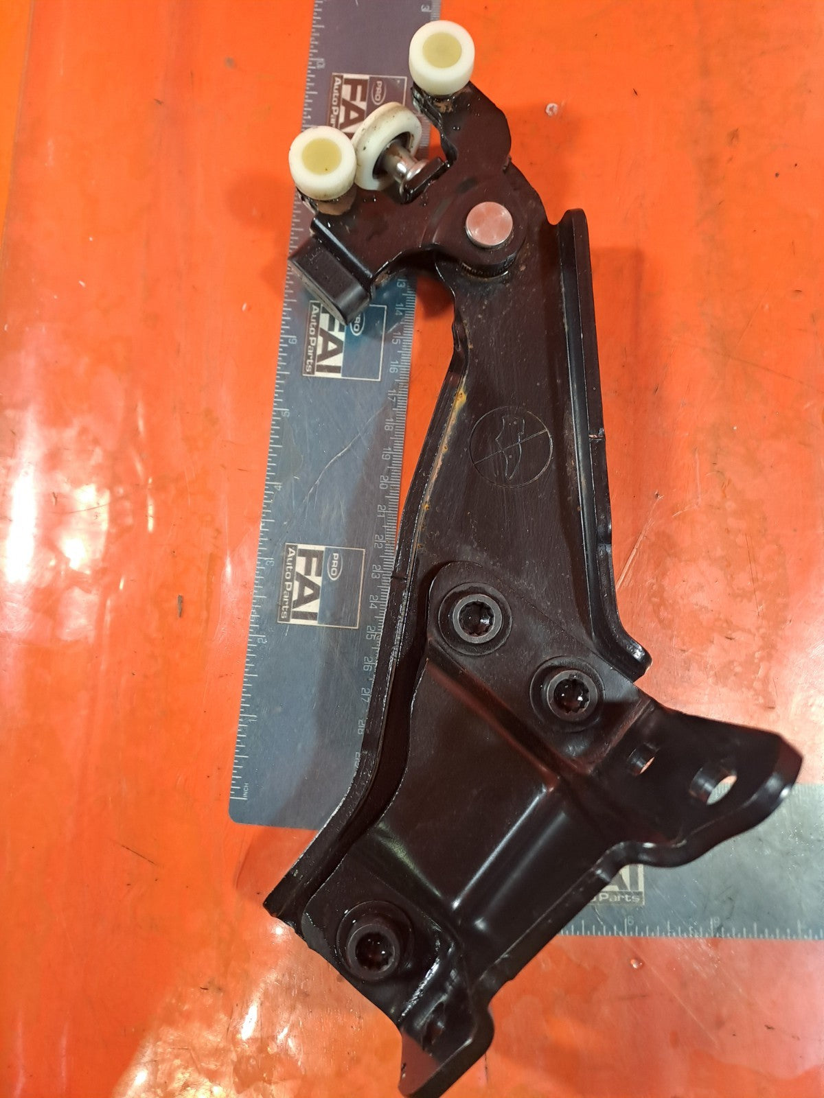 ebay-src:https://i.ebayimg.com/00/s/mtywmfgxmjaw/z/e1iaaeswawzpg4yp/$_57.jpg