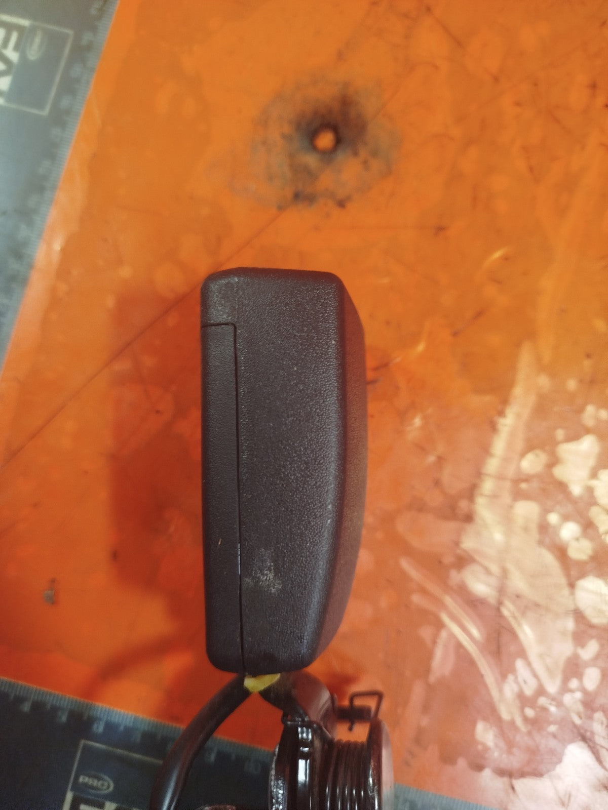 ✅Ssangyong Tivoli Ex 1.6 Diesel 2017 REAR SEAT BELTS BUCKLE Warranty A230 - Image 9