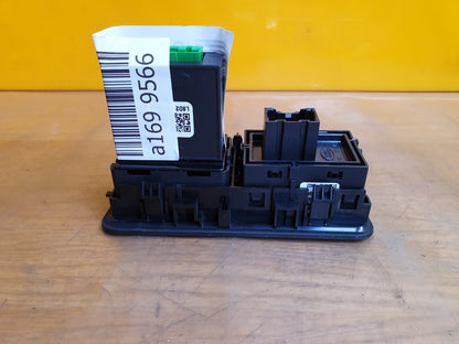 ebay-src:https://i.ebayimg.com/00/s/mtiwmfgxnjaw/z/yfgaaosw-ylmk~ea/$_57.jpg