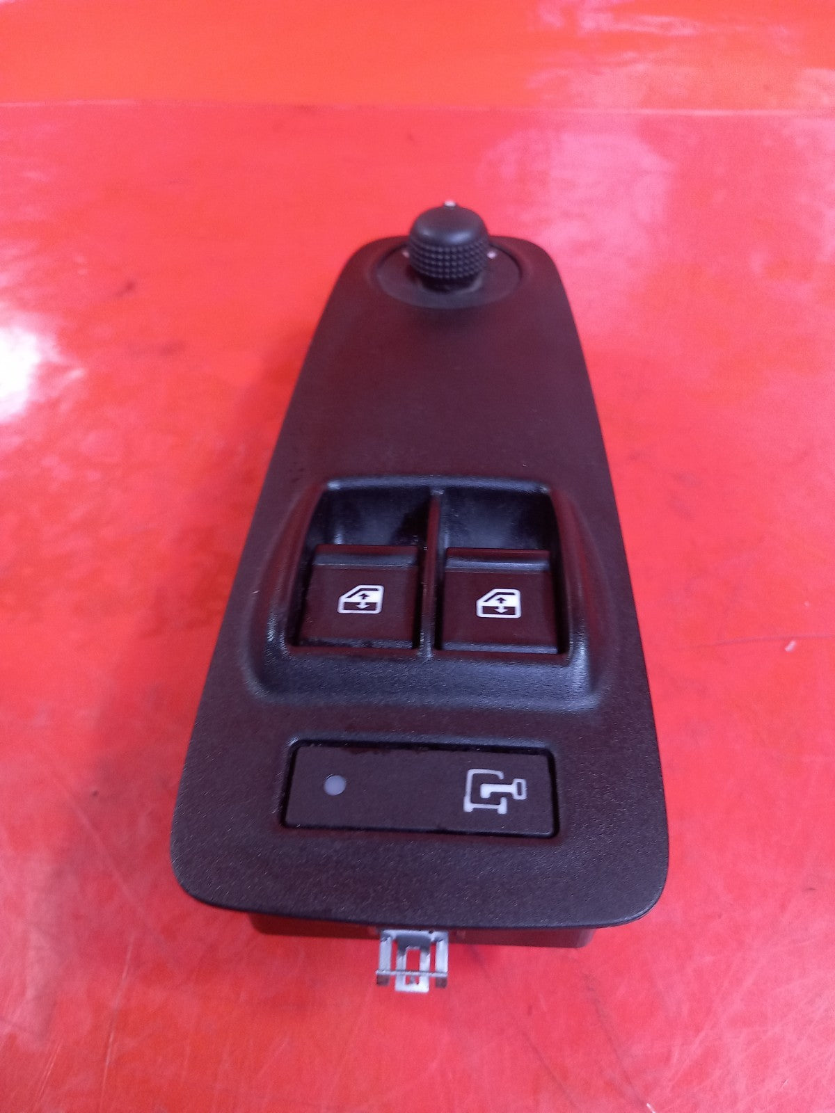 ebay-src:https://i.ebayimg.com/00/s/mtywmfgxmjaw/z/gtaaaeswarzqecmm/$_57.jpg